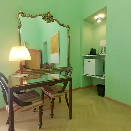 Speciale Tarshito Guesthouse Bari Exterior photo