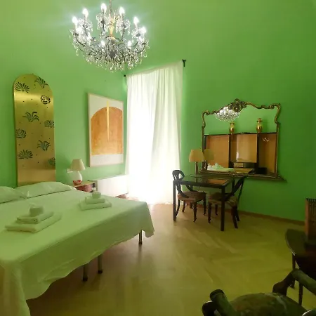 Speciale Tarshito Guesthouse Bari Exterior photo