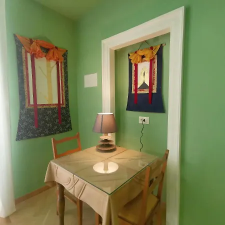 Speciale Tarshito Guesthouse Bari Exterior photo